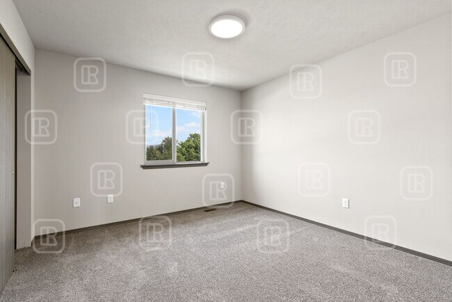 Building Photo - 14321 E 13th Ave