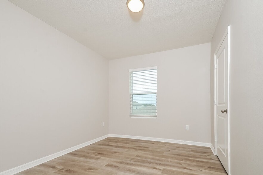 Building Photo - 10228 Geese Trail Cir