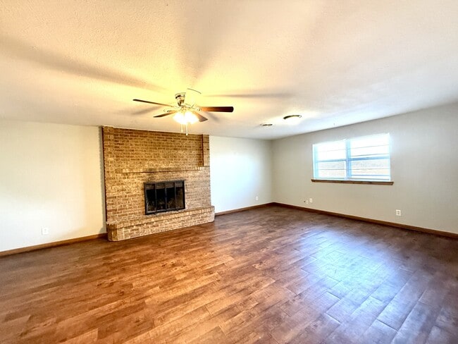 Building Photo - 3289 Cardinal Rd