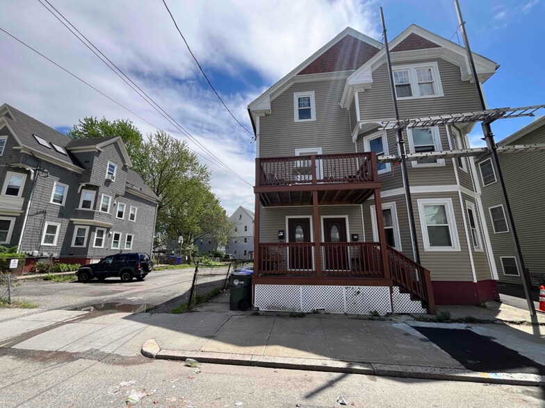 Primary Photo - 246 Federal St