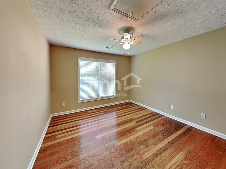Building Photo - 3668 Jackson Bluff Dr