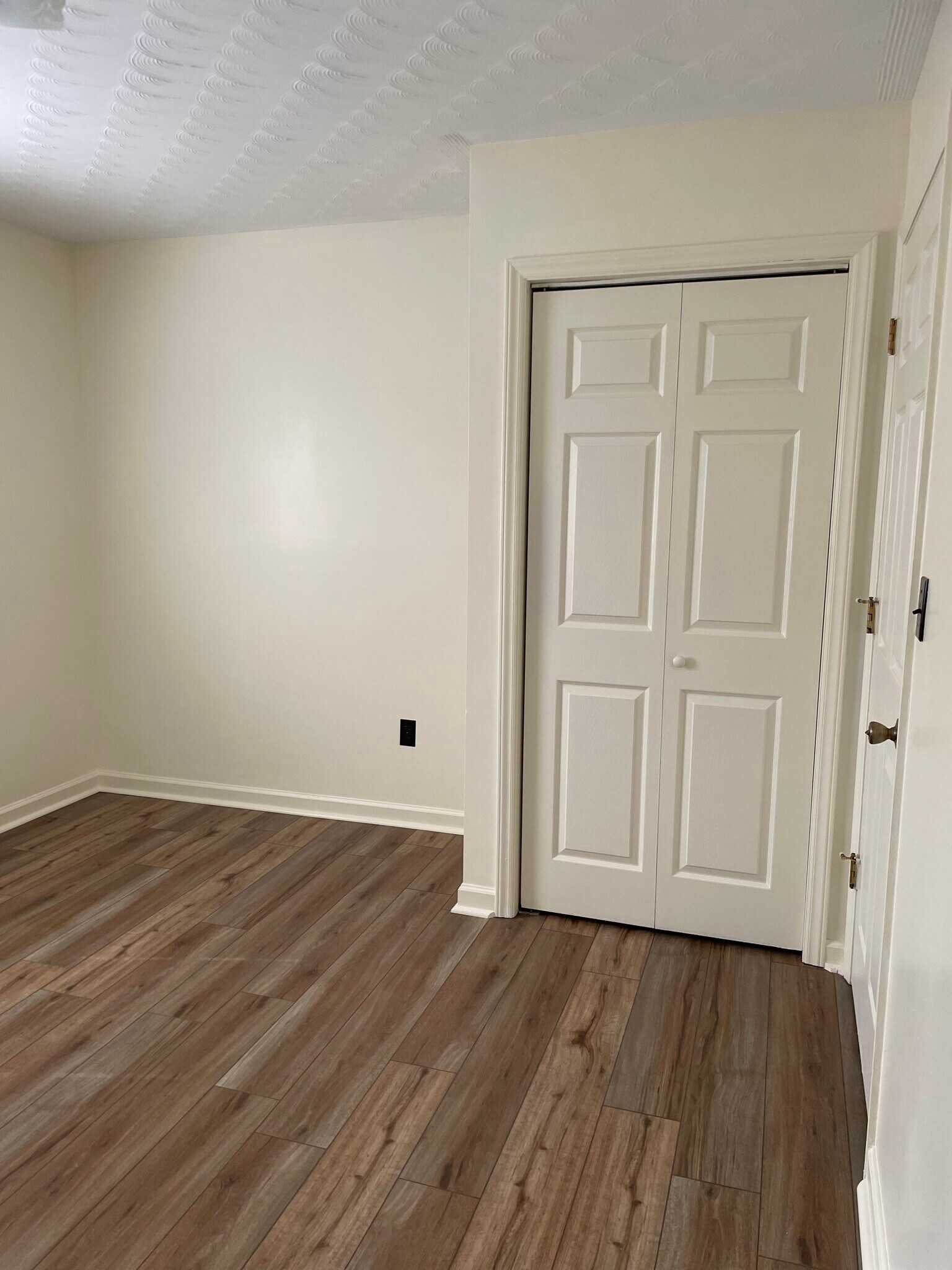 Building Photo - 165 Iced Ln