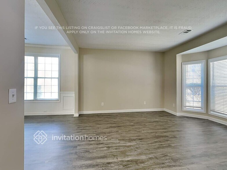 Building Photo - 1218 Everwood Dr SW