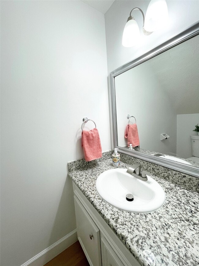 Building Photo - 13716 Hollowgreen Dr