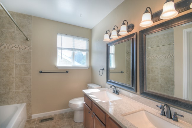 Building Photo - 3680 Pennyroyal Ln