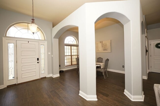Building Photo - Charming 3-Bedroom Home in Peaceful Cul-de...