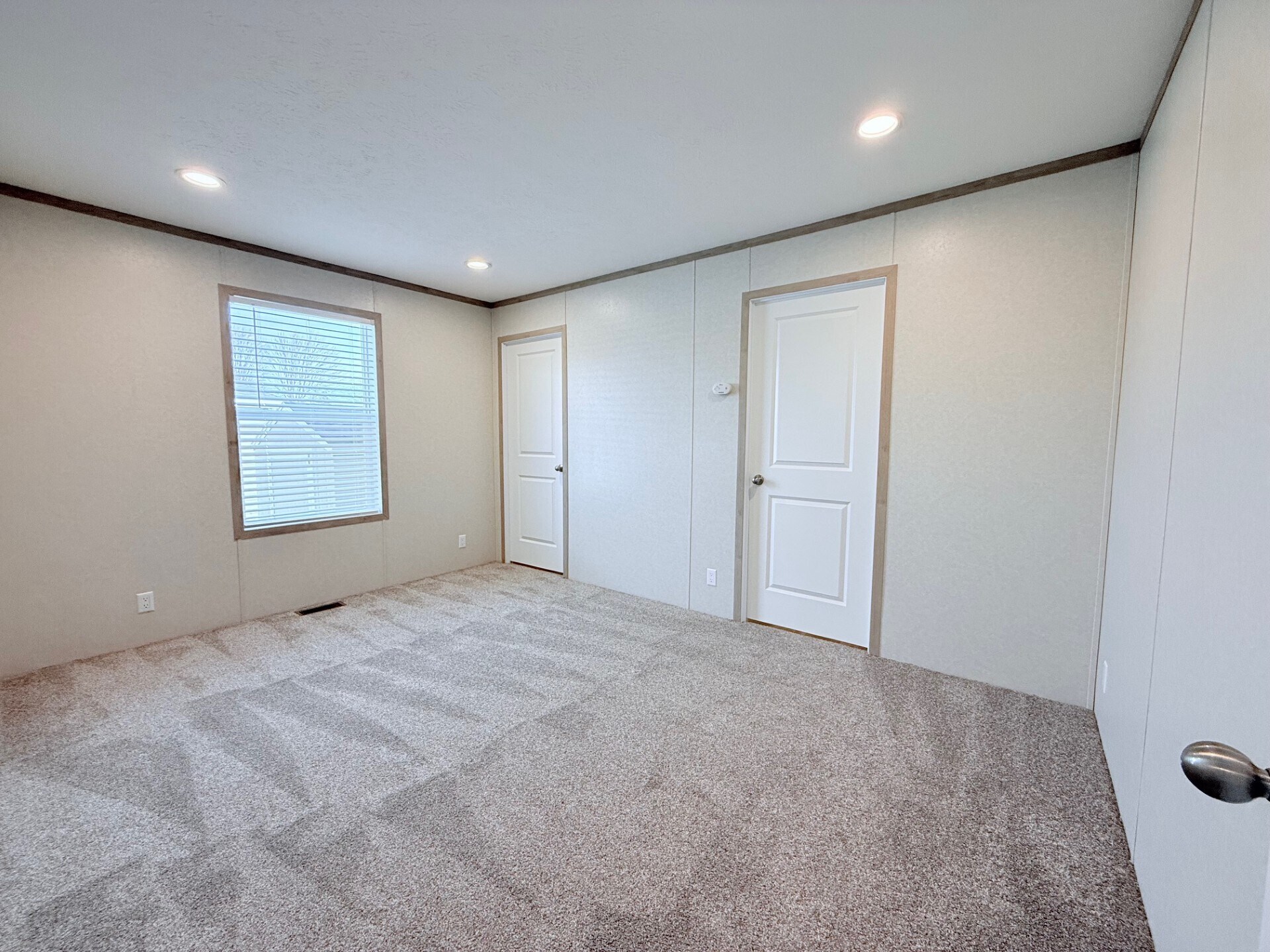 Building Photo - 52758 S Yorktown Ct