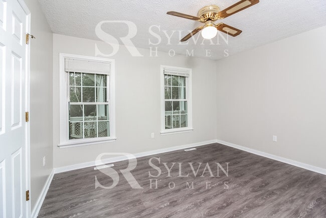 Building Photo - 4036 Hilltop Field Dr
