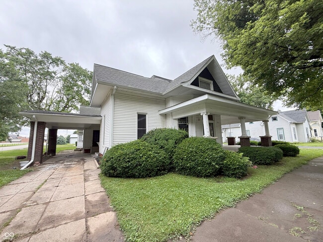 Building Photo - 512 N Pearl St