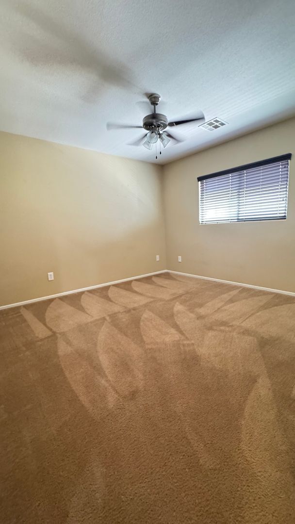 Building Photo - Wonderful Southwest 3 Bedroom Home