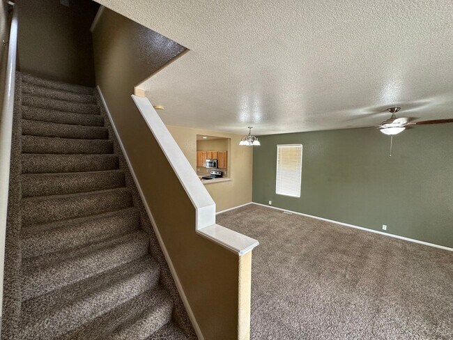 Building Photo - 2057 Creekridge