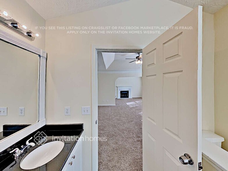 Building Photo - 2509 Westover Way