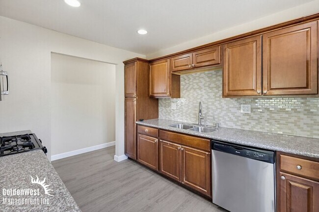 Building Photo - Updated 2Bdm 2Ba Home with Large Backyard in National City!