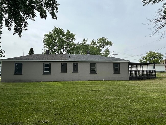 Building Photo - 3822 Melville Ave