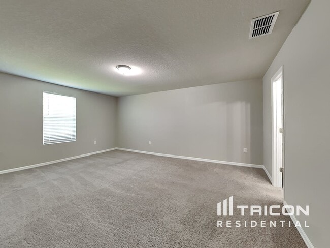 Building Photo - 12547 Shafton Rd
