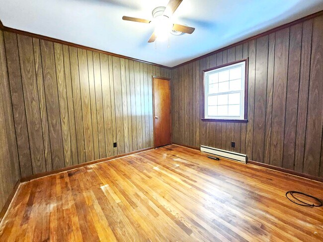 Building Photo - 308 Carey Ave