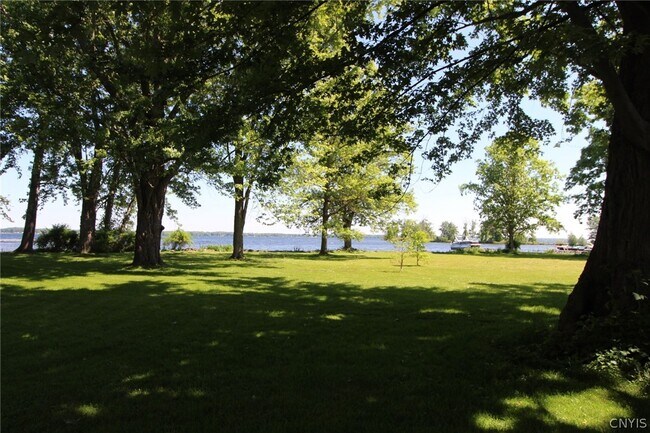 Building Photo - 6363 Muskrat Bay Rd