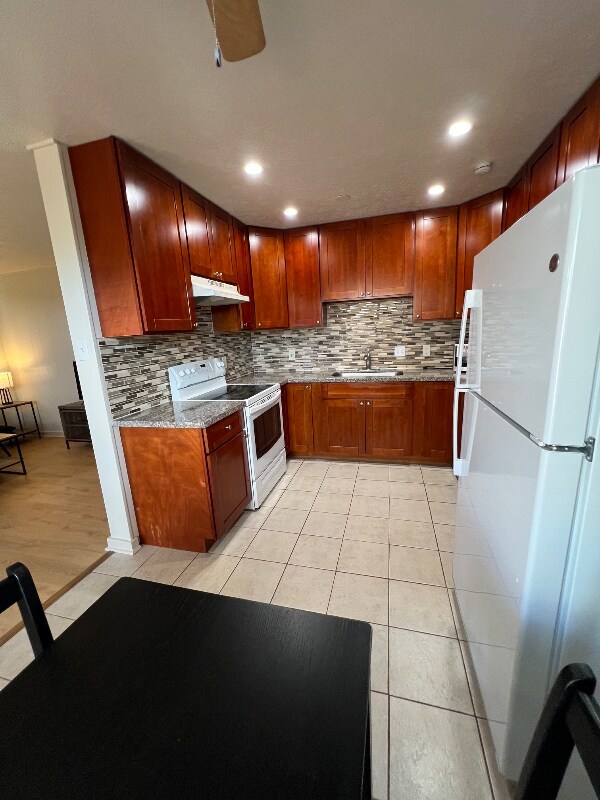 Building Photo - 830 Liloa St