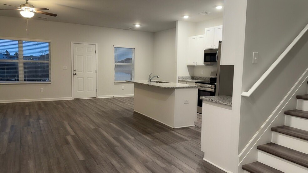 Building Photo - 124 Brexley Dr