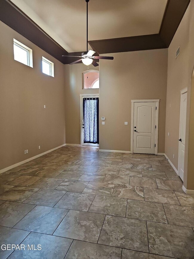 Building Photo - 3704 Grand Bahamas Dr