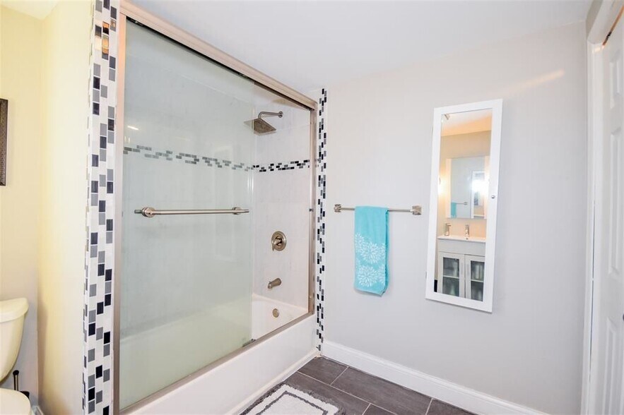 Building Photo - 87 Union, 2