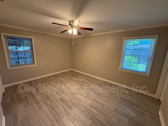 Building Photo - 1041 Choctaw Bluff Rd