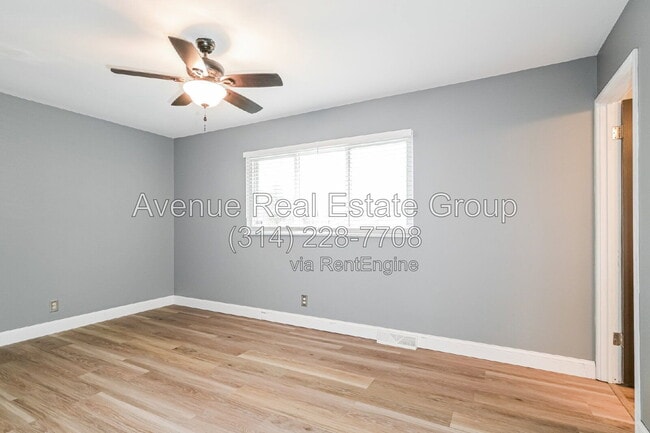 Building Photo - 705 Wickerleigh Terrace