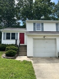 Building Photo - Three Bedroom Duplex