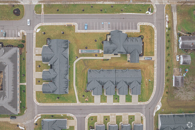 Building Photo - The Villas at Bakers Ridge