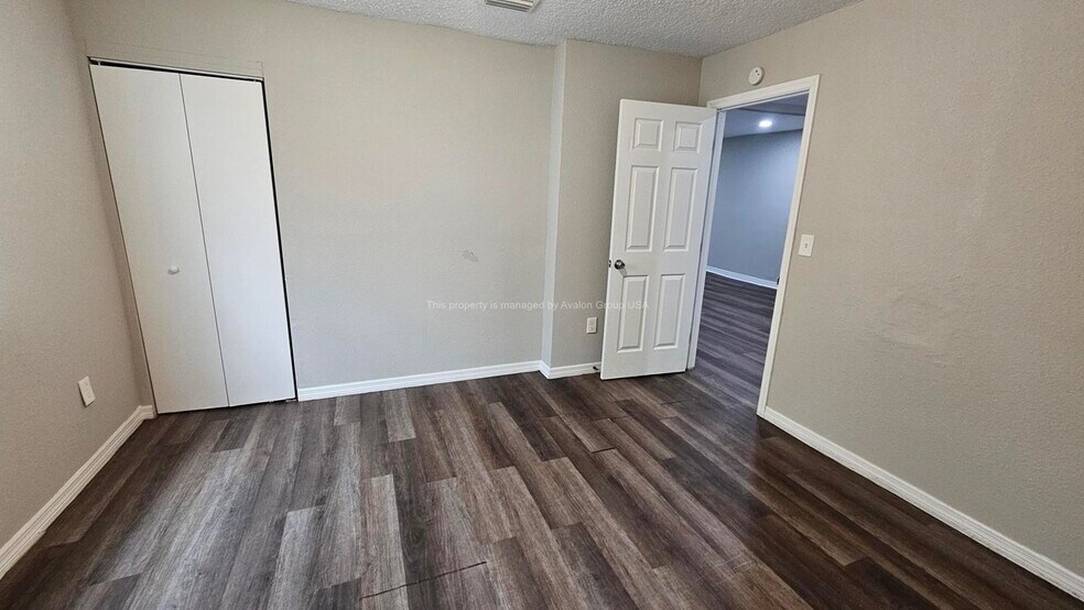 Building Photo - 10875 Biscayne Blvd