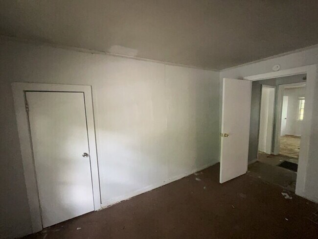 Building Photo - 3 Bedroom 1 bathroom House in Spartanburg SC