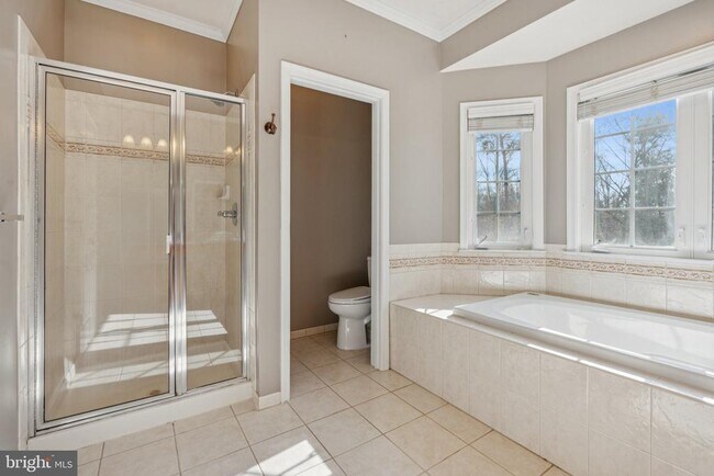 Building Photo - 21590 Merion St