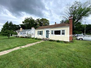 Building Photo - Charming South Roanoke Two Bedroom-One Lev...