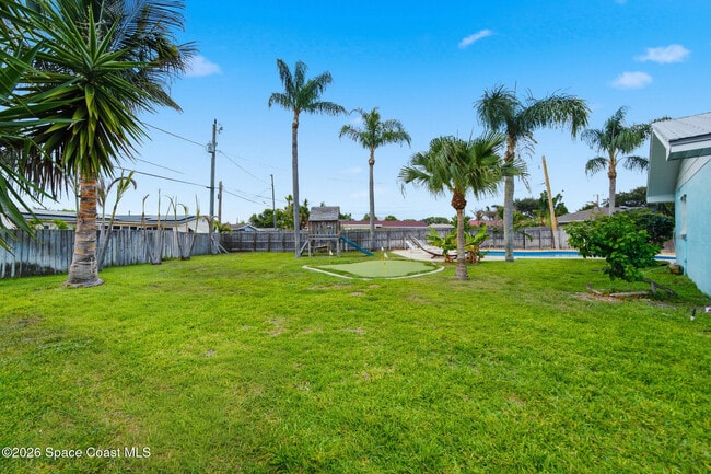 Building Photo - 1172 Bay Dr E