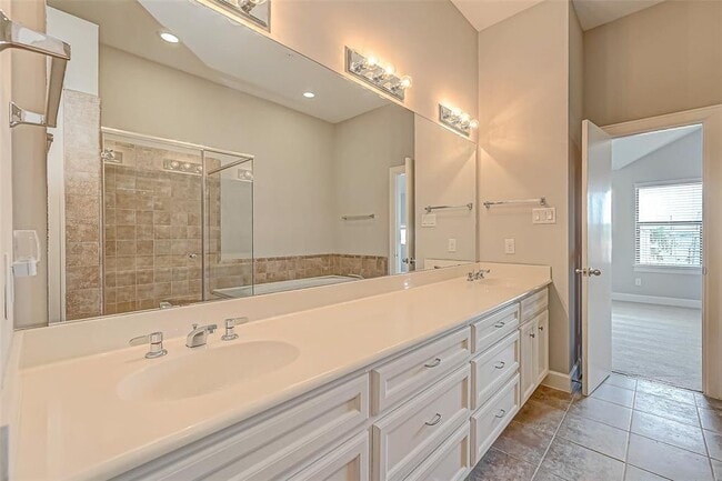 Building Photo - 2710 Hullsmith Dr