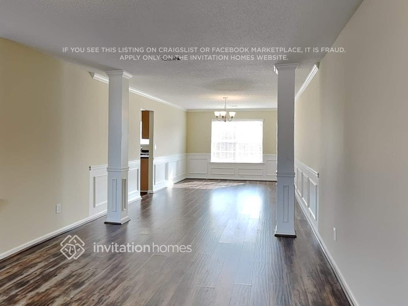 Building Photo - 1457 St George Pl