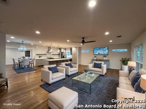 Building Photo - 127 Larchmont Dr