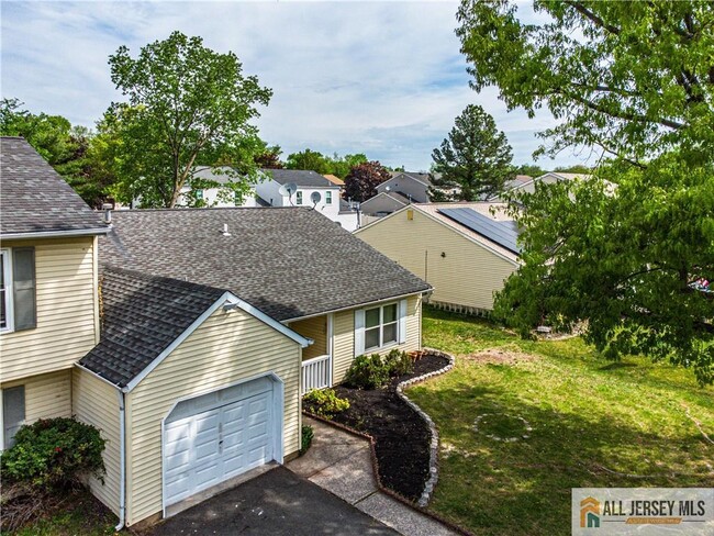 Building Photo - 149 Zwolak Ct