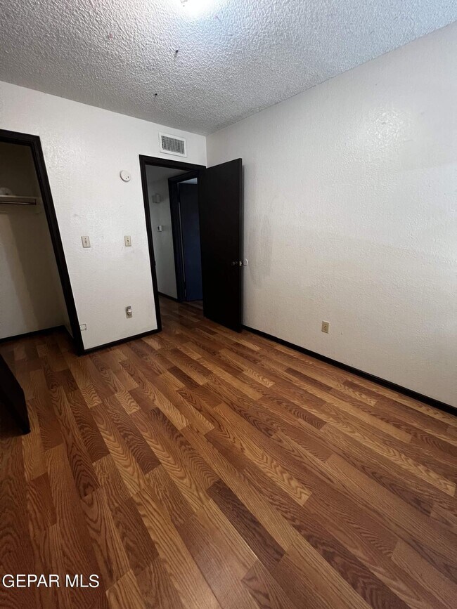 Building Photo - 1500 Monte Sanders Ln