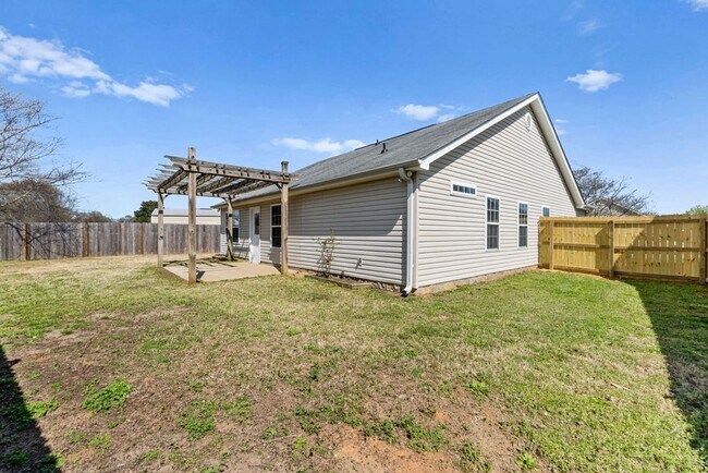 Building Photo - 110 Fox Haven Dr