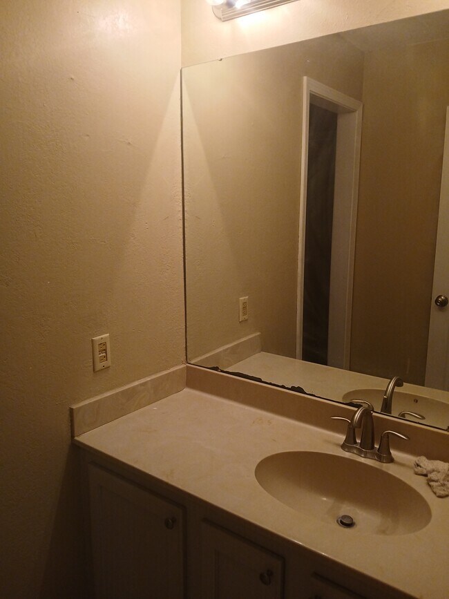 Building Photo - 5101 Middlecoff Cir