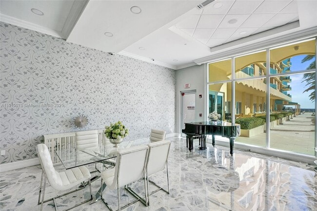 Building Photo - 2501 S Ocean Dr