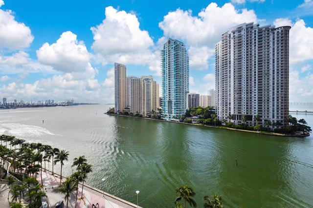 Building Photo - 300 S Biscayne Blvd