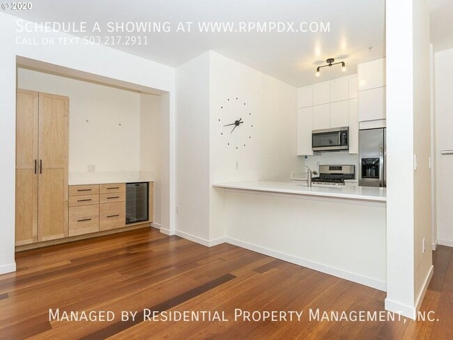 Building Photo - 1030 NW Johnson St