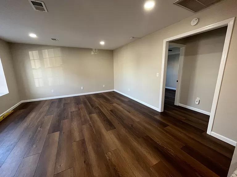 Building Photo - 63 Oakland St