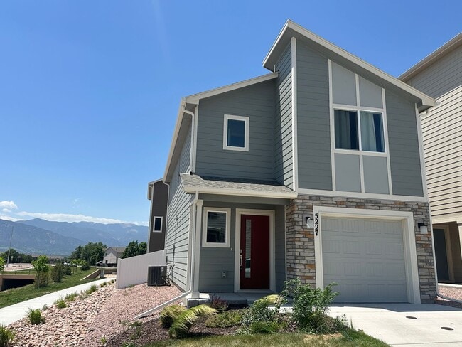 Primary Photo - Modern Living in Skyview Village
