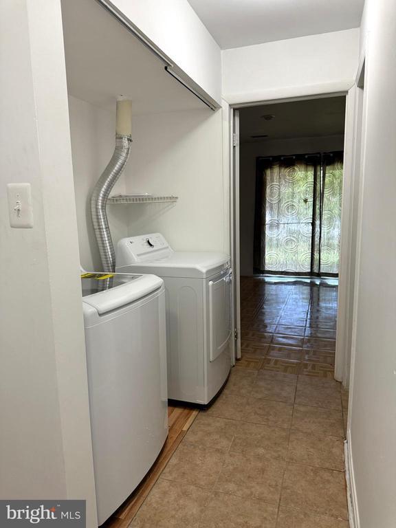Building Photo - 3440 Cherry Hill Ct