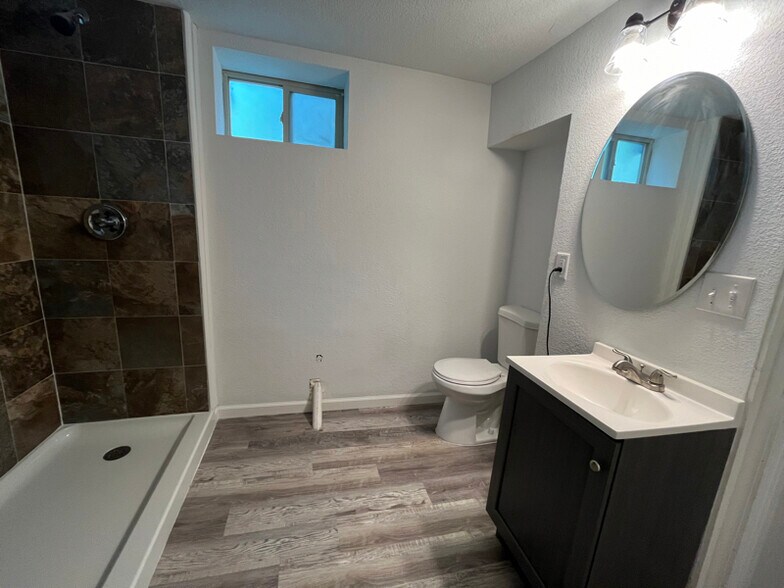 Building Photo - 3500 Kyle Ave N