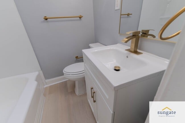 Building Photo - 105 Upmanor Rd