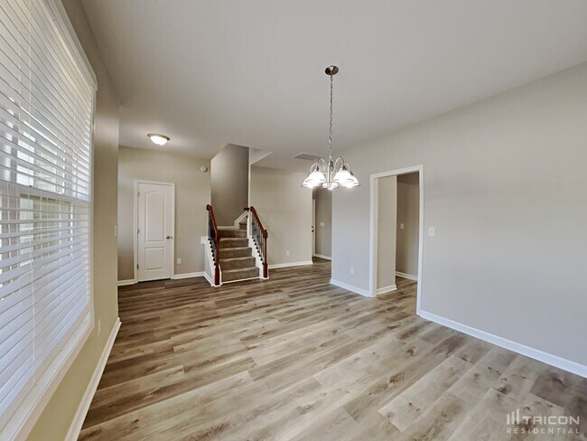Building Photo - 645 McCarthy Dr
